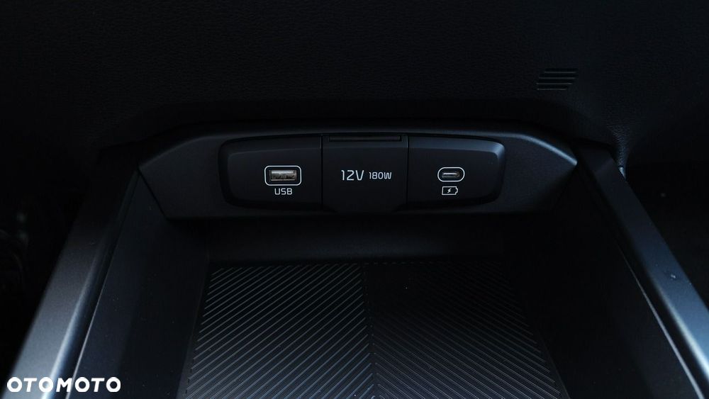 Kia XCeed - 22