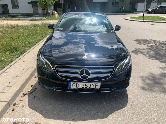 Mercedes-Benz Klasa E 220 d 4-Matic 9G-TRONIC - 5