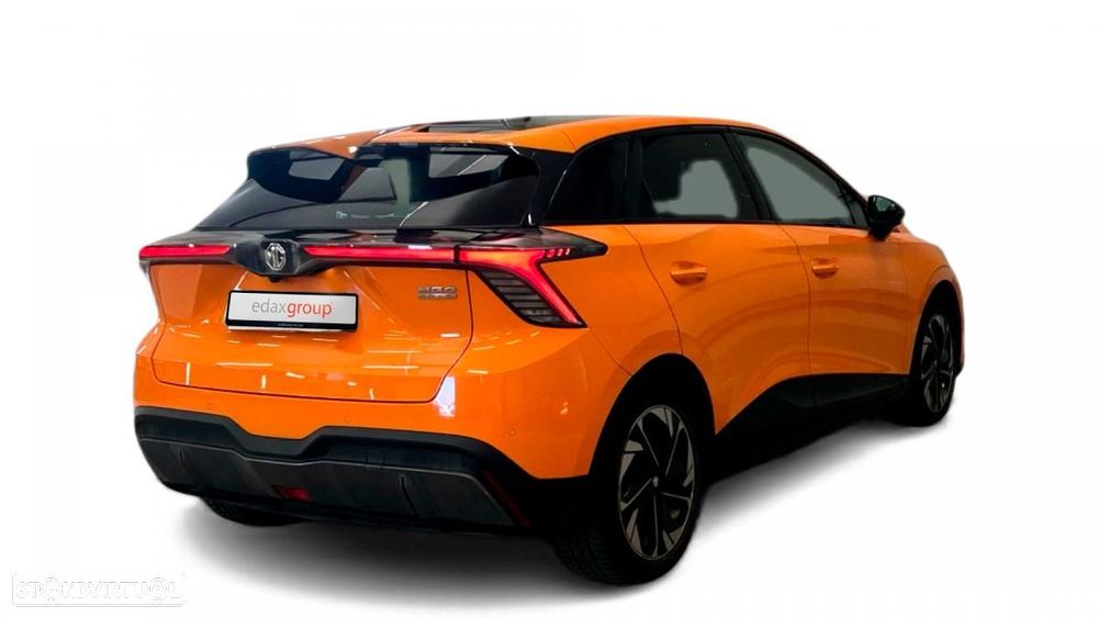 MG MG4 64 kWh Luxury - 2
