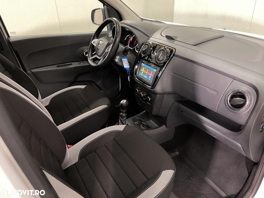 Dacia Lodgy 1.5 Blue dCi Stepway - 11