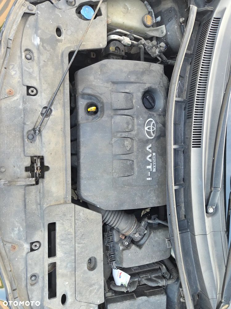 Toyota Auris 1.6 VVT-i Executive - 19