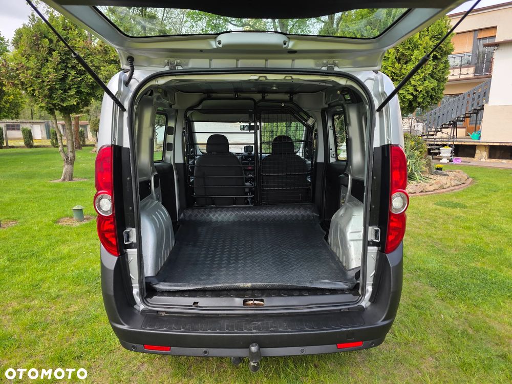 Opel Combo 1.6 CDTI Cosmo - 17