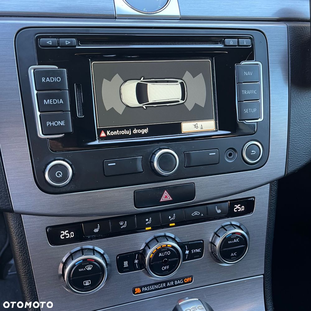 Volkswagen Passat Variant 2.0 TDI DPF DSG Highline - 6