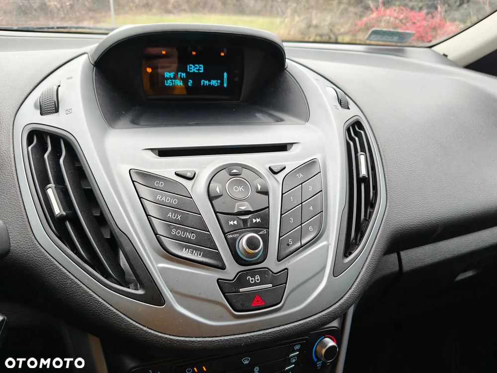 Hyundai ix20 1.4 Comfort - 24