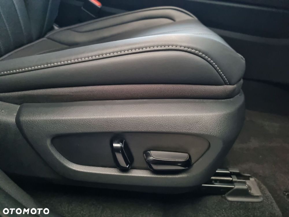 Lexus NX 350h F Sport AWD - 26