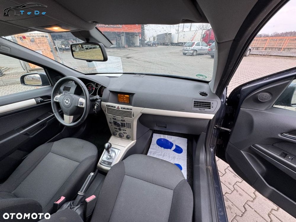 Opel Astra 1.6 Cosmo EasyTronic - 21