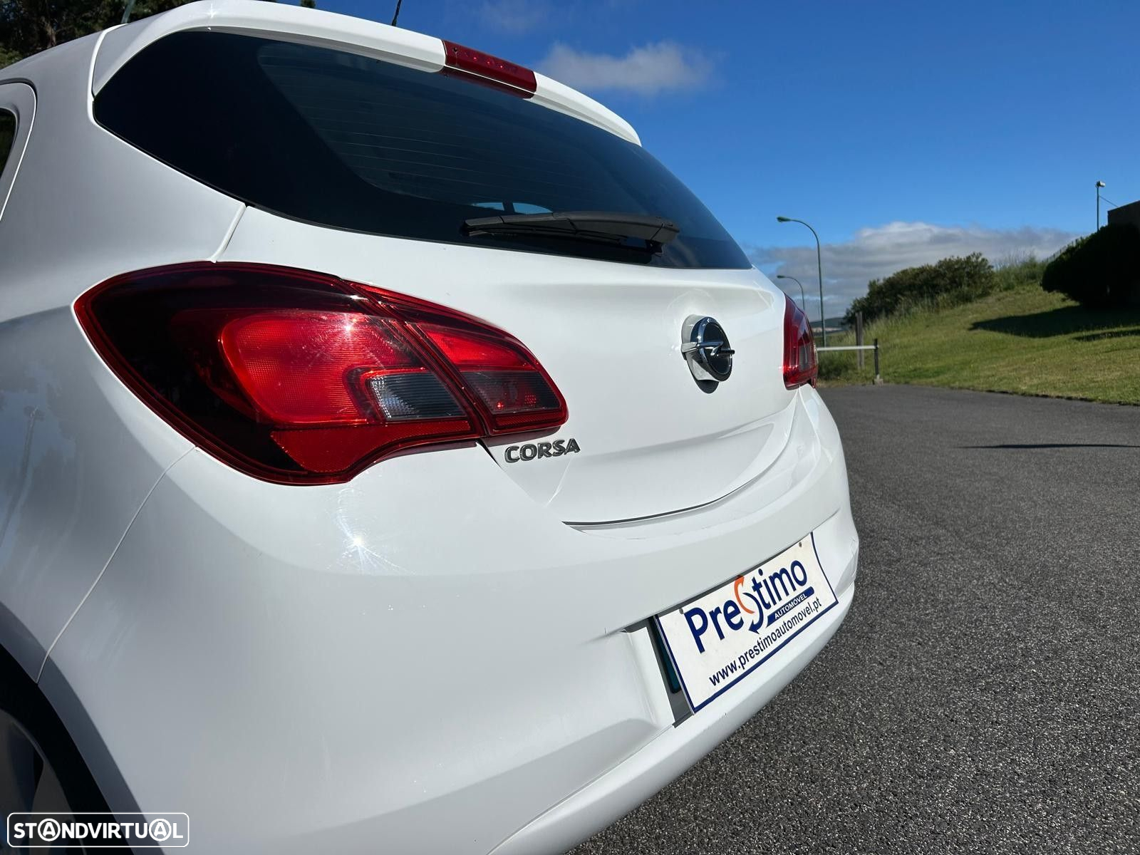 Opel Corsa 1.2 Dynamic - 22
