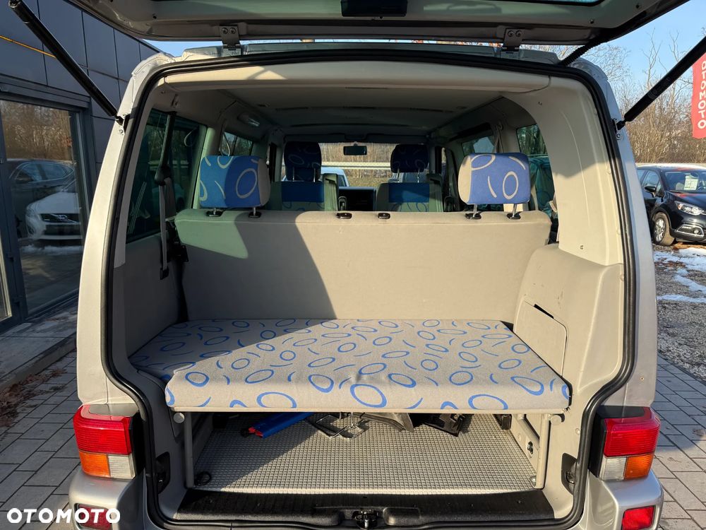 Volkswagen Multivan Standard - 19