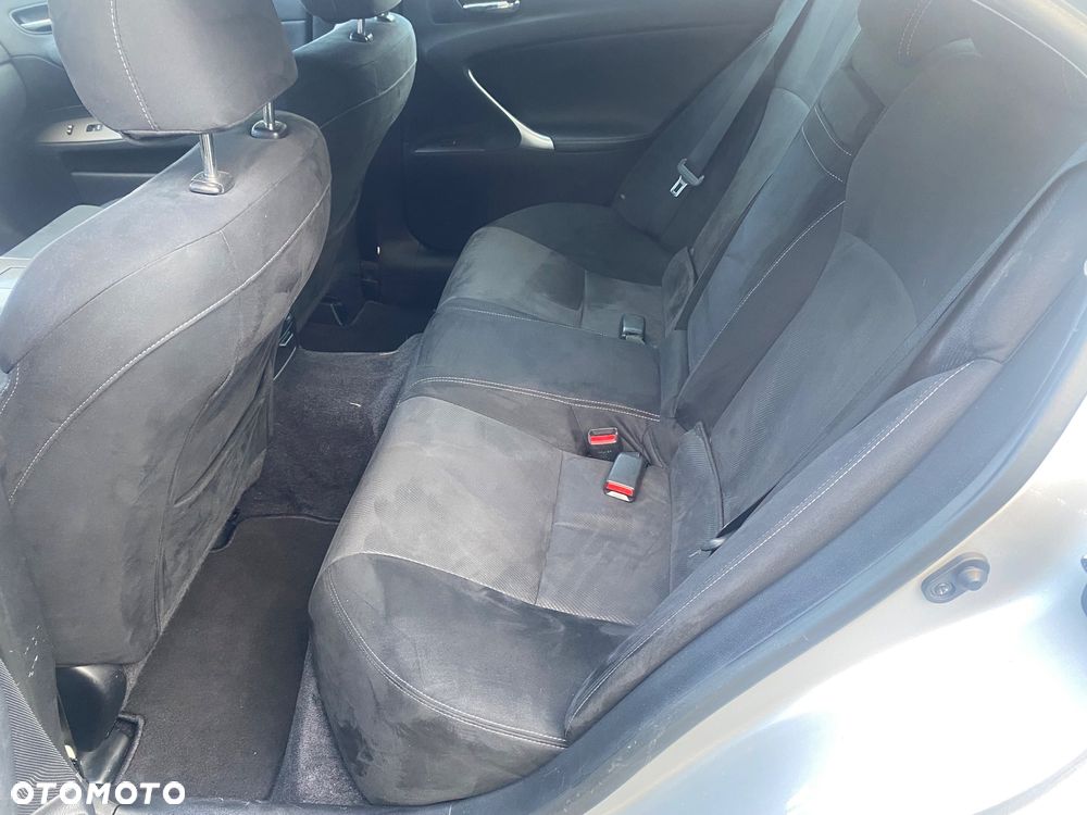 Lexus IS 250 Prestige - 26