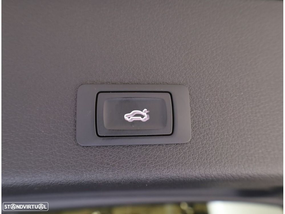 Audi Q8 e-Tron 55 quattro Advanced - 27