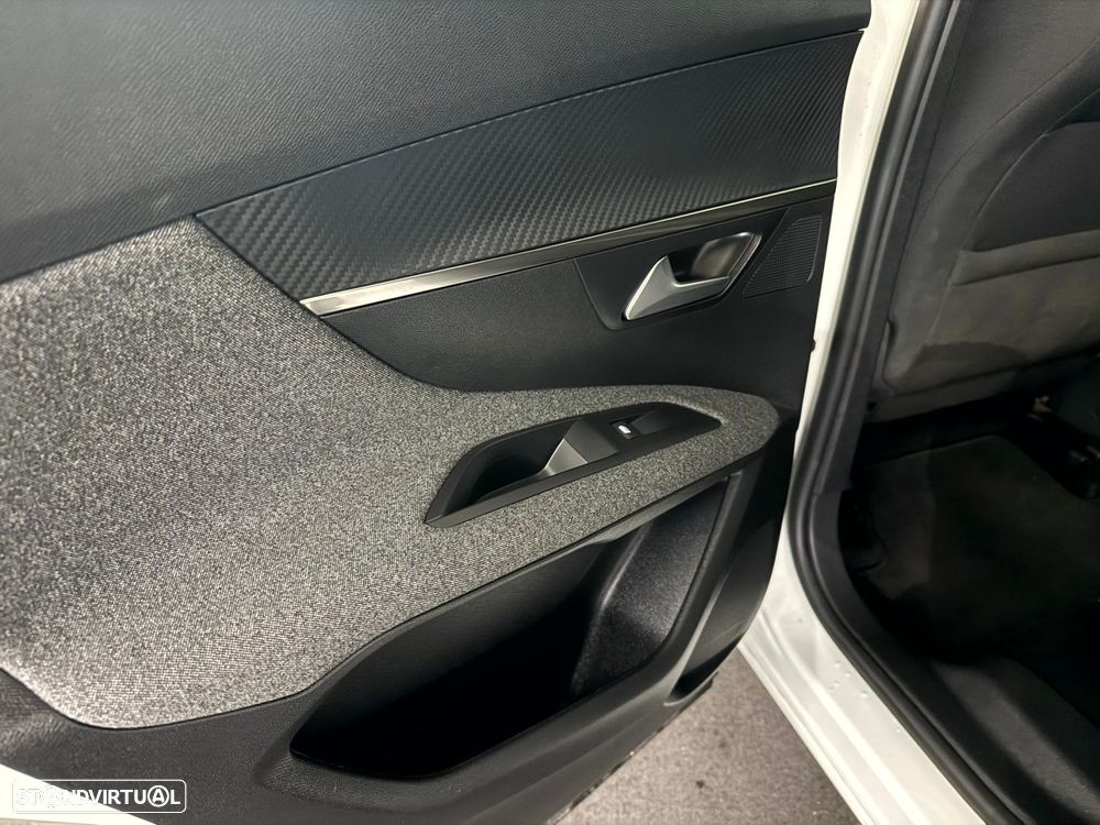 Peugeot 3008 1.5 BlueHDi Allure Pack EAT8 - 20