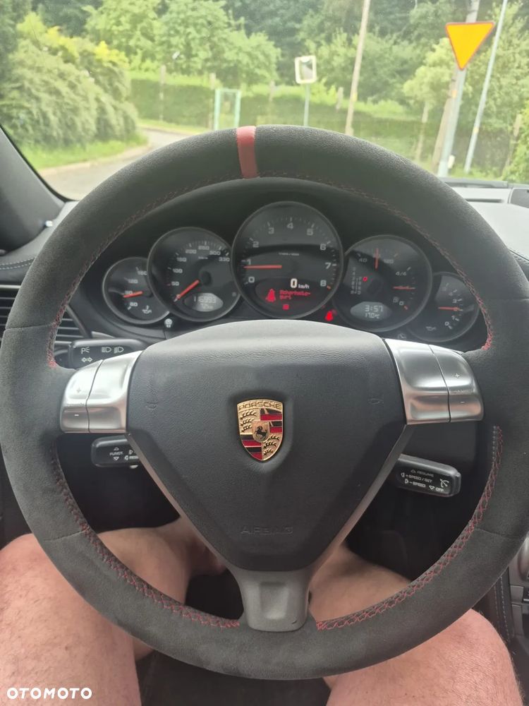 Porsche 911 Carrera Tiptronic S - 7