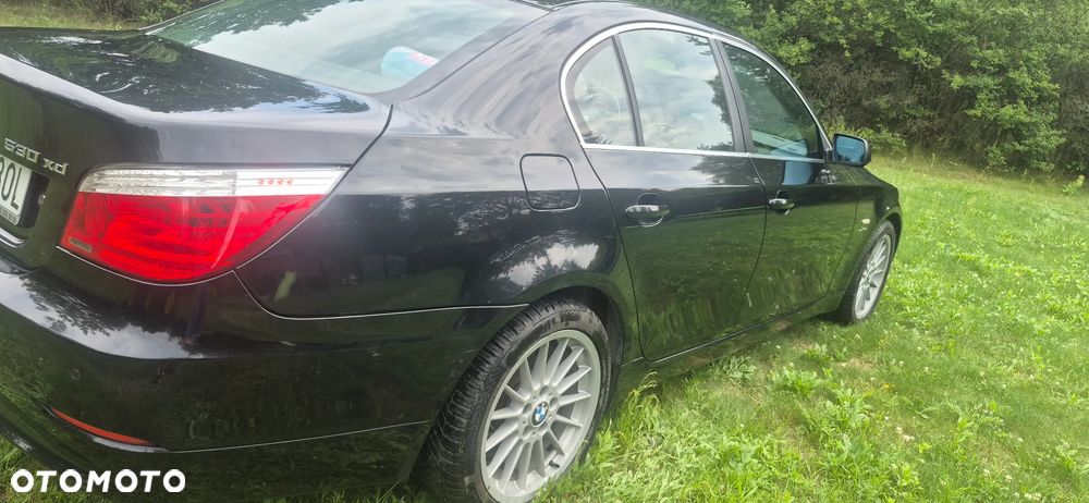 BMW Seria 5 530d xDrive - 8