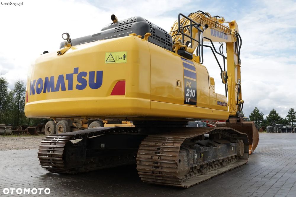 Komatsu PC210LC-11 - 8