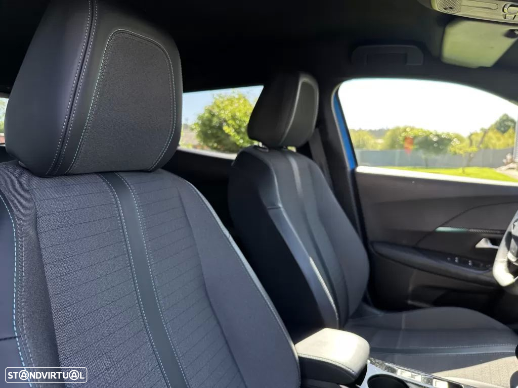 Peugeot 2008 PureTech 100 Active - 18