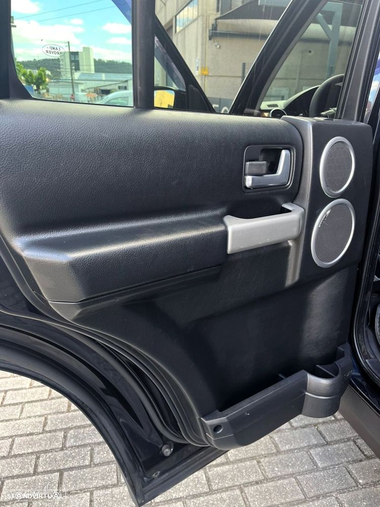 Land Rover Discovery 2.7 TD V6 HSE Auto. - 27