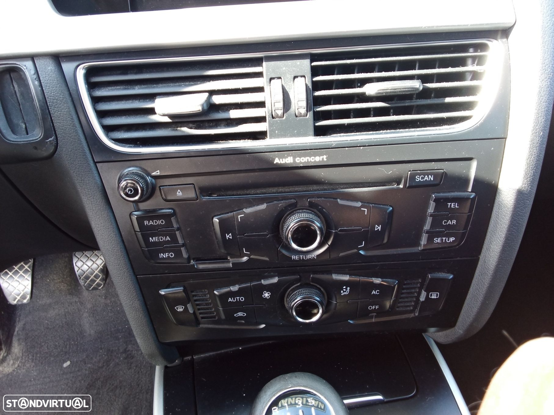 Audi A4 Avant 2.0 TDI Advance - 12