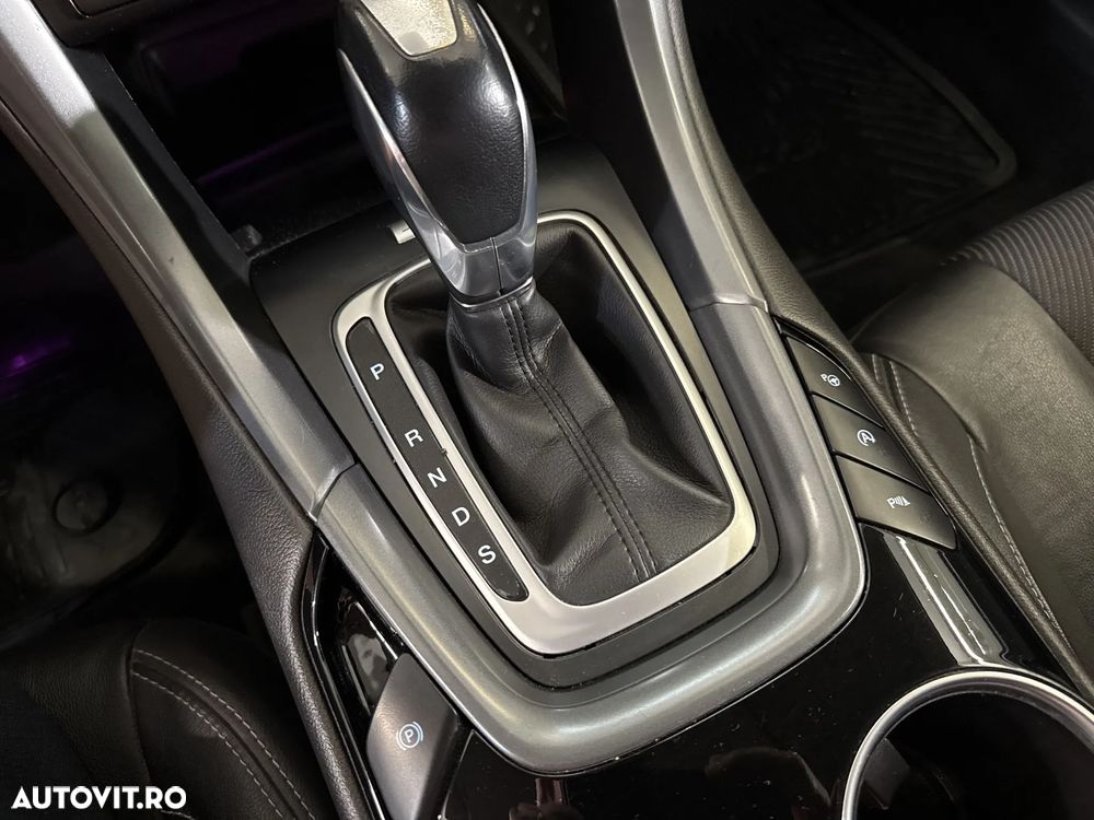 Ford Mondeo - 18