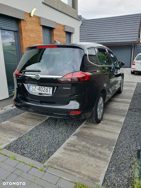 Opel Zafira 1.4 T Cosmo EcoFLEX S&S EU6 - 11