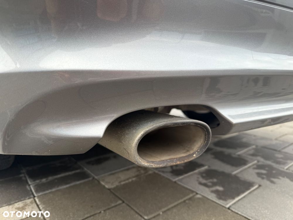 BMW Seria 3 320d - 32