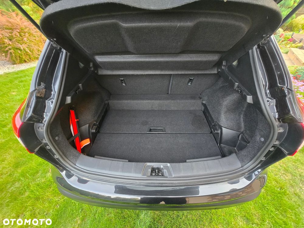 Nissan Qashqai 1.6 DCi N-Connecta Xtronic - 24
