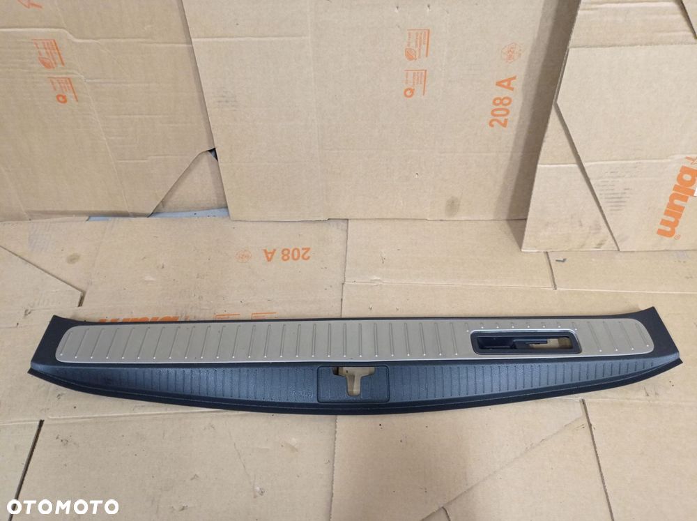 OPEL ZAFIRA C LISTWA OSŁONA NAKŁADKA BAGAŻNIKA - 1