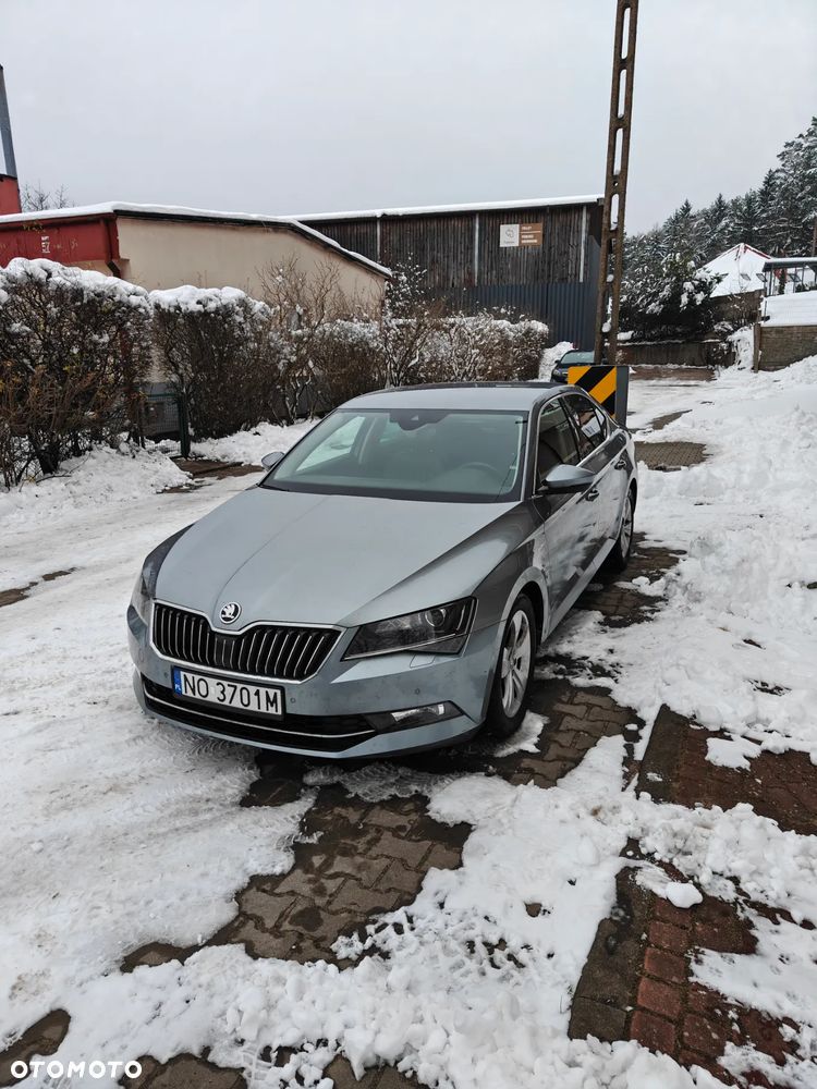 Skoda Superb 2.0 TDI L&K DSG - 1