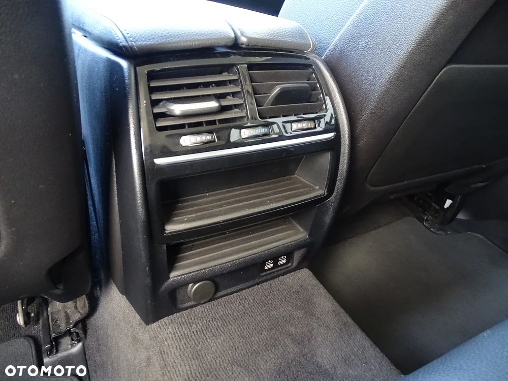 BMW Seria 5 520d - 35