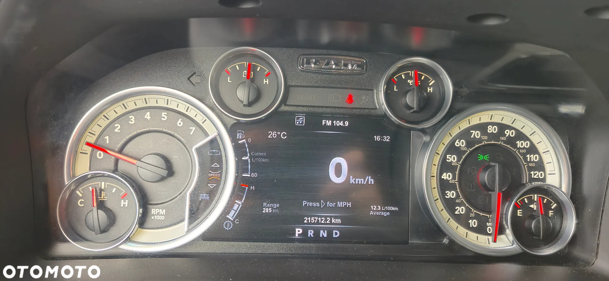 Dodge RAM 1500 5.7 4x4 - 21