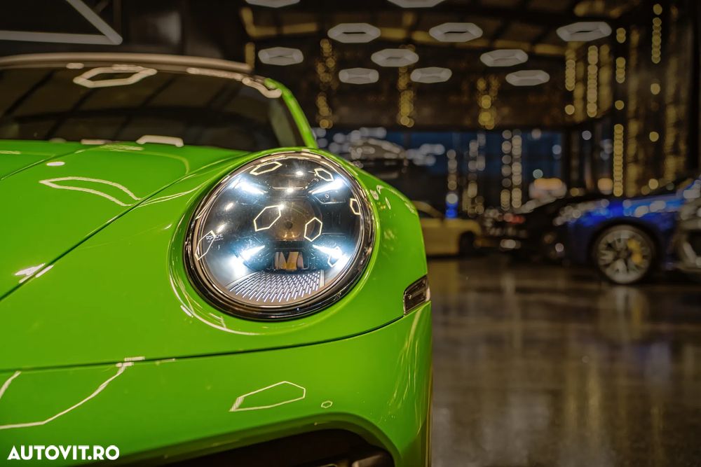 PORSCHE 911 2024 — imagine 37