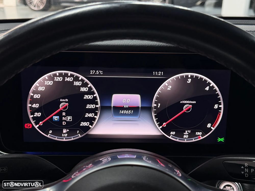 Mercedes-Benz E 220 d 4Matic 9G-TRONIC AMG Line - 10