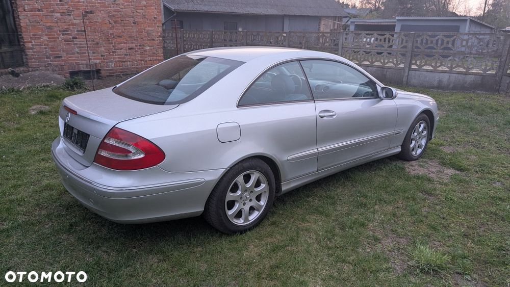 Mercedes-Benz CLK - 4