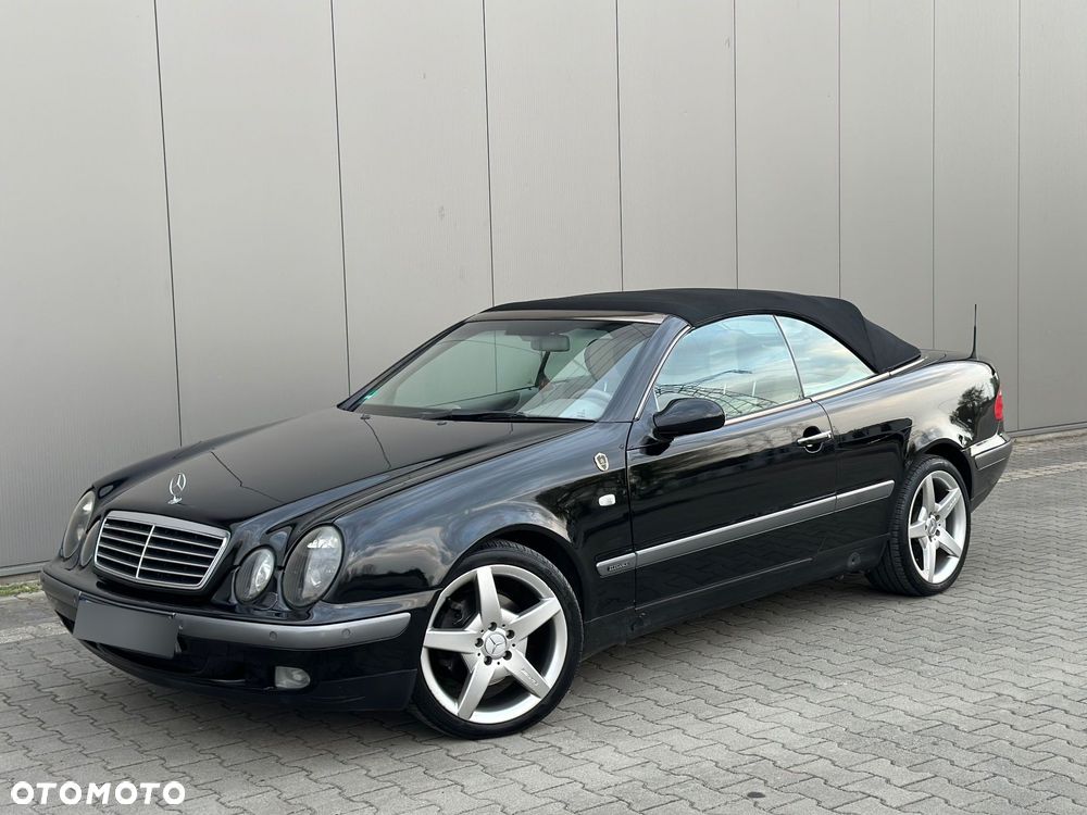 Mercedes-Benz CLK 320 - 2
