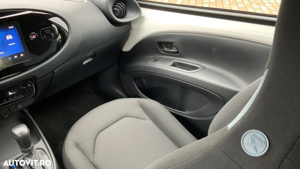 Toyota Aygo X 1.5l HEV 116CP Active - 20