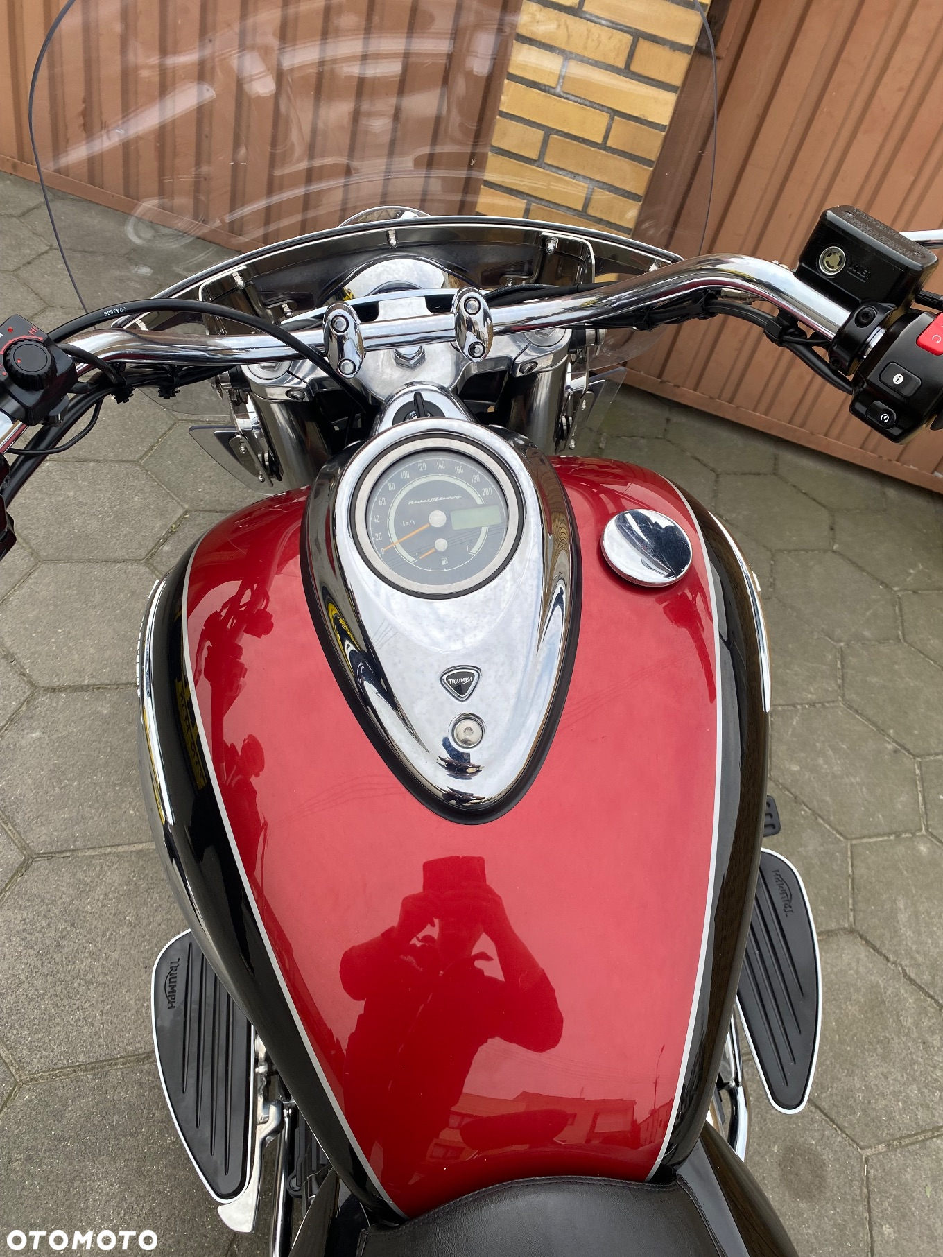 Triumph Rocket - 8