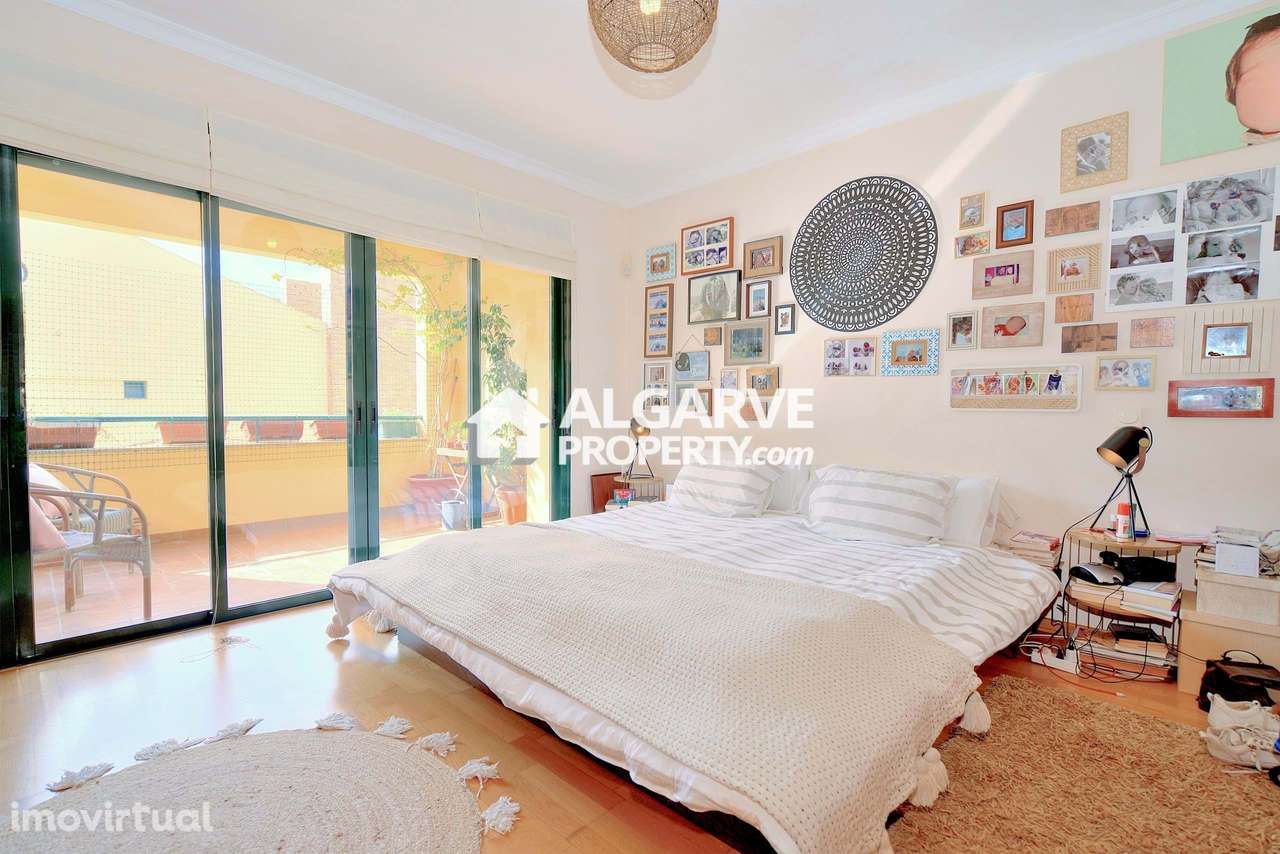 Fabuloso apartamento T4 Duplex junto ao Golfe em Vilamoura, Algarve - Grande imagem: 5/44