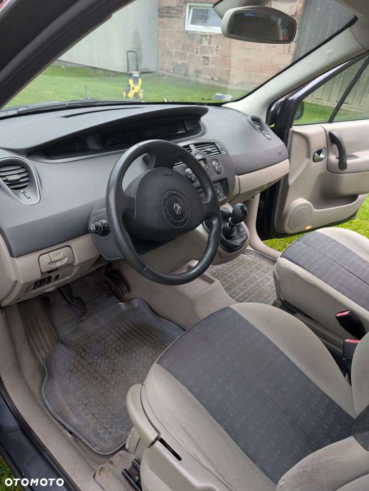 Renault Scenic - 5
