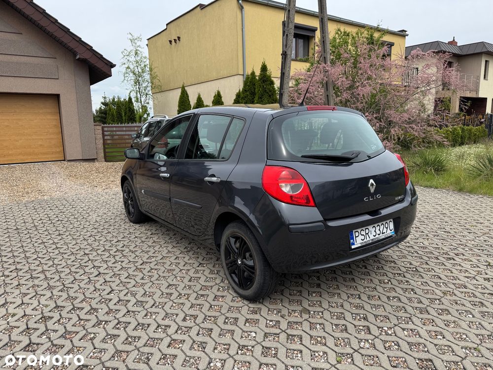 Renault Clio 1.2 16V Expression - 7