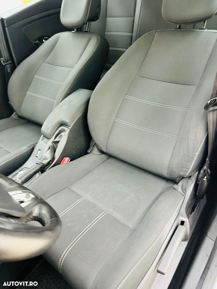 Renault Megane ENERGY dCi 110 Start & Stop Paris Business - 13