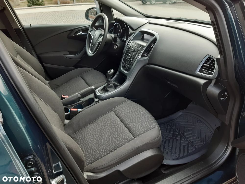 Opel Astra 1.6 Color Edition - 3
