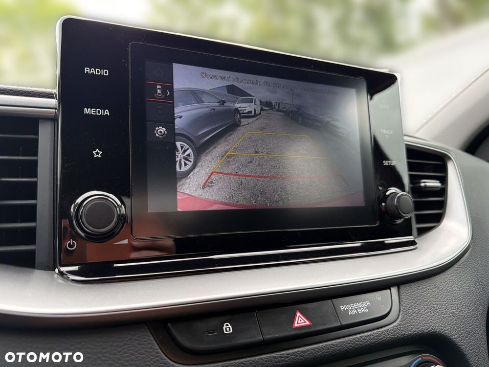 Kia Ceed - 23