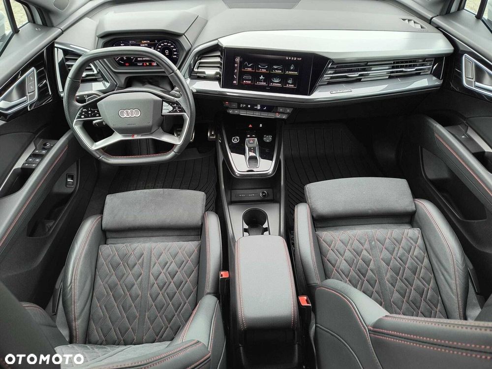 Audi Q4 e-tron - 12