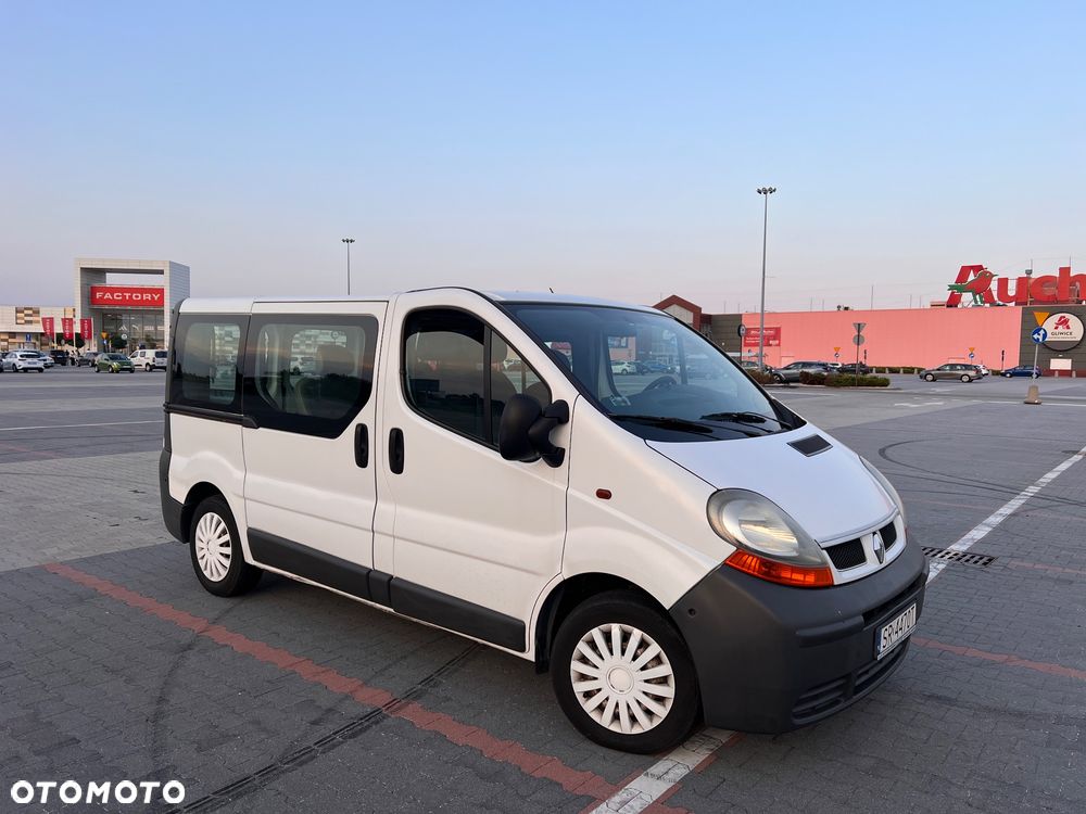 Renault Trafic Passenger - 3