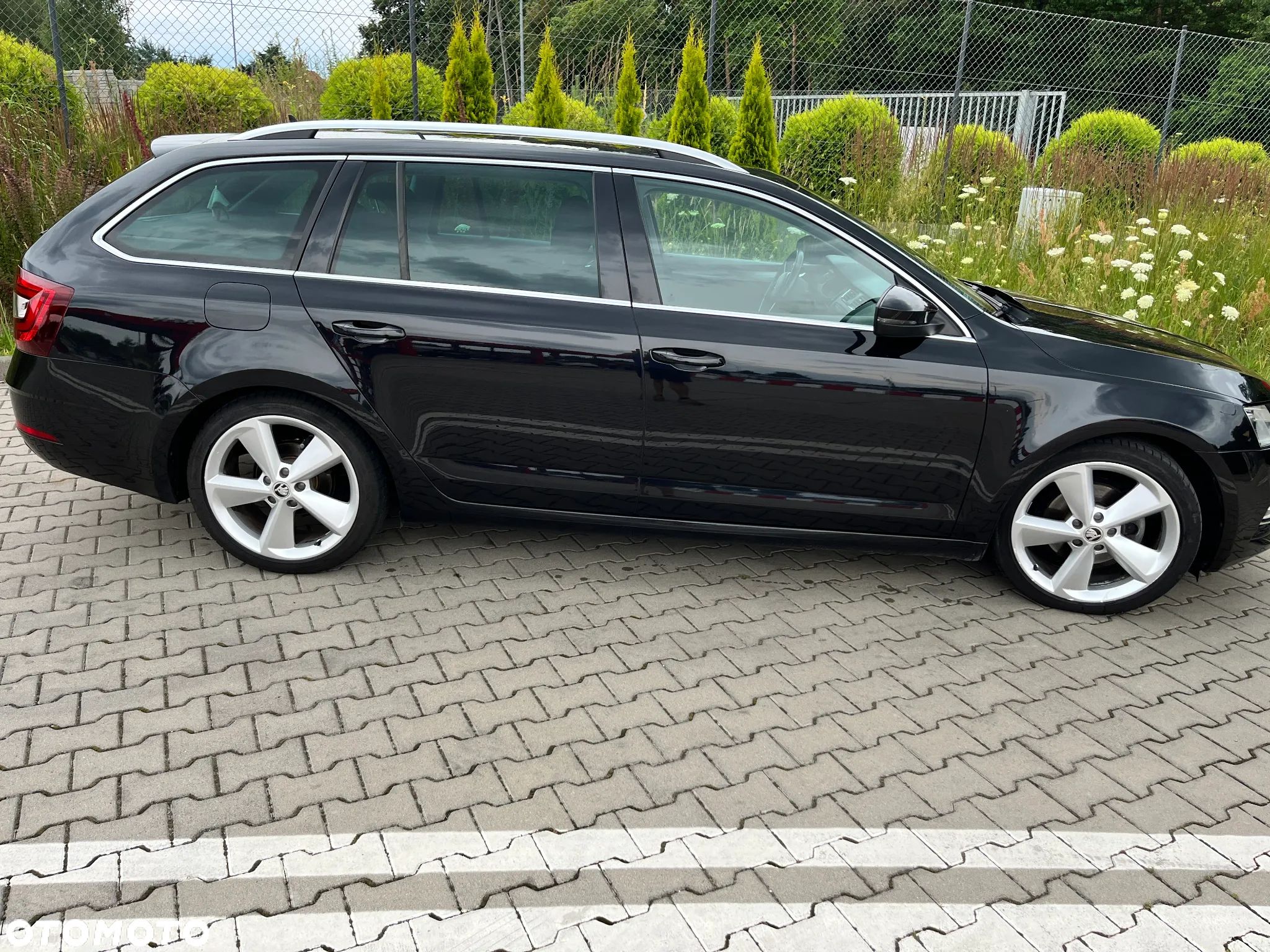 Skoda Octavia 2.0 TDI DSG Style - 1