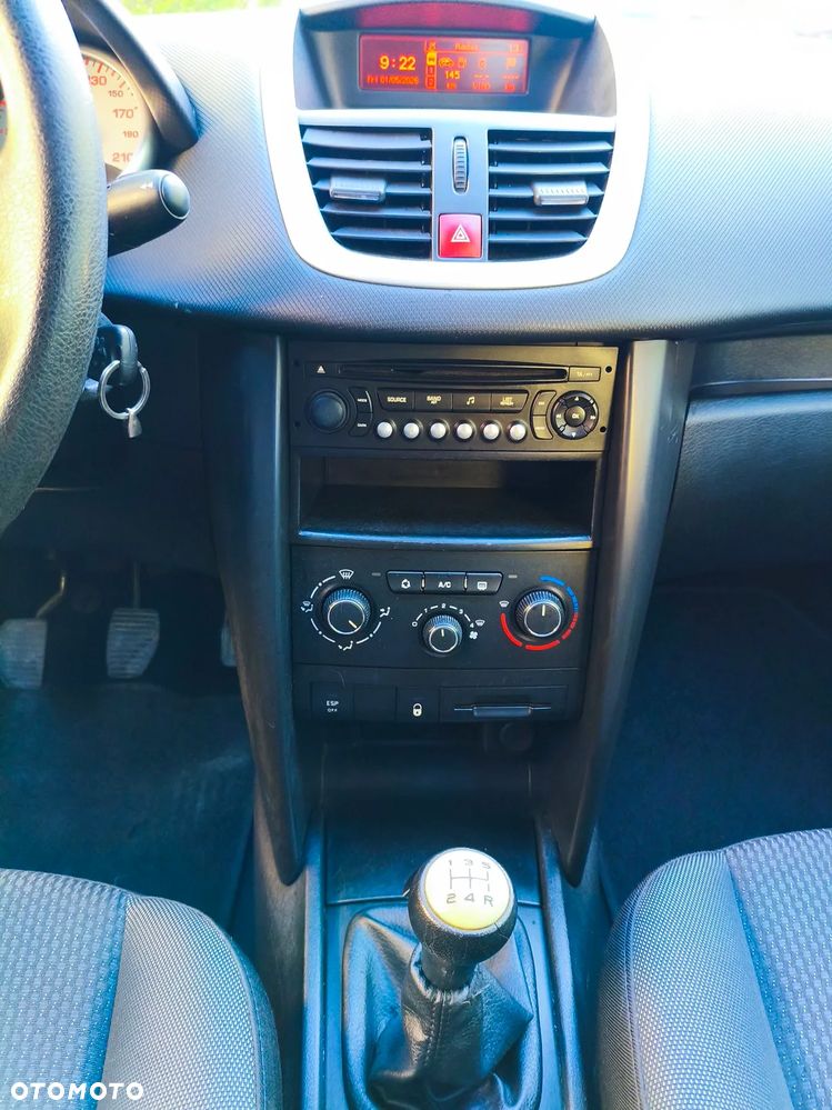 Peugeot 207 1.4 HDi Millesim 200 - 15