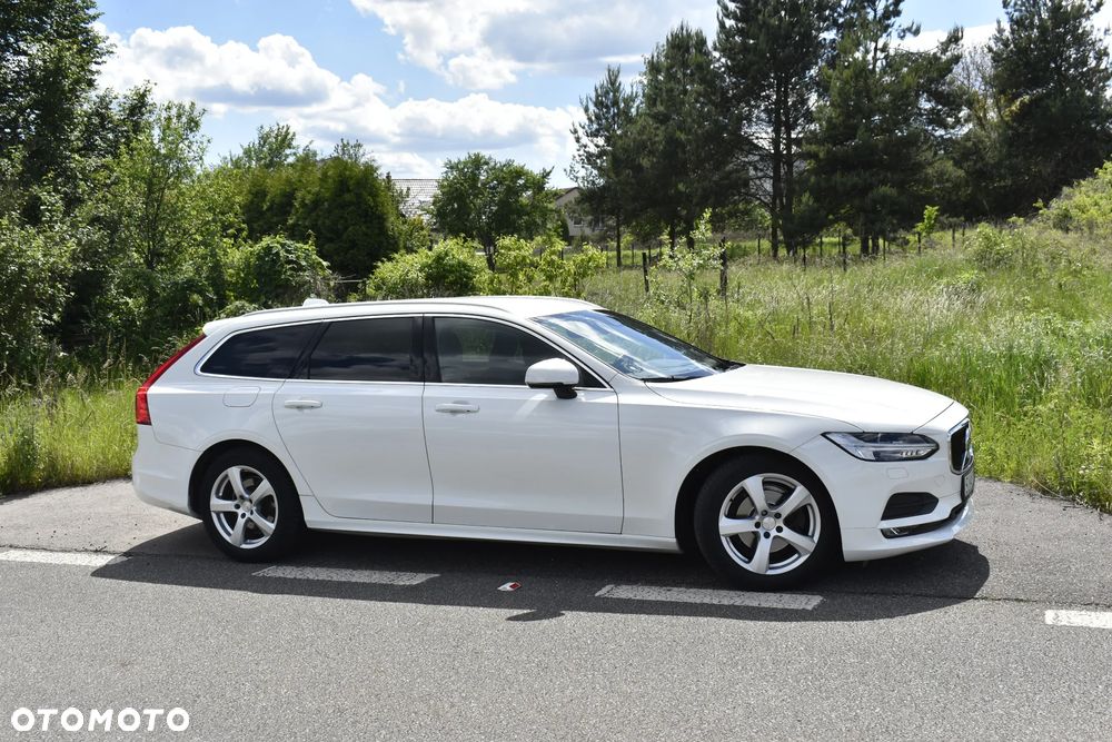 Volvo V90 D4 Momentum Pro - 11