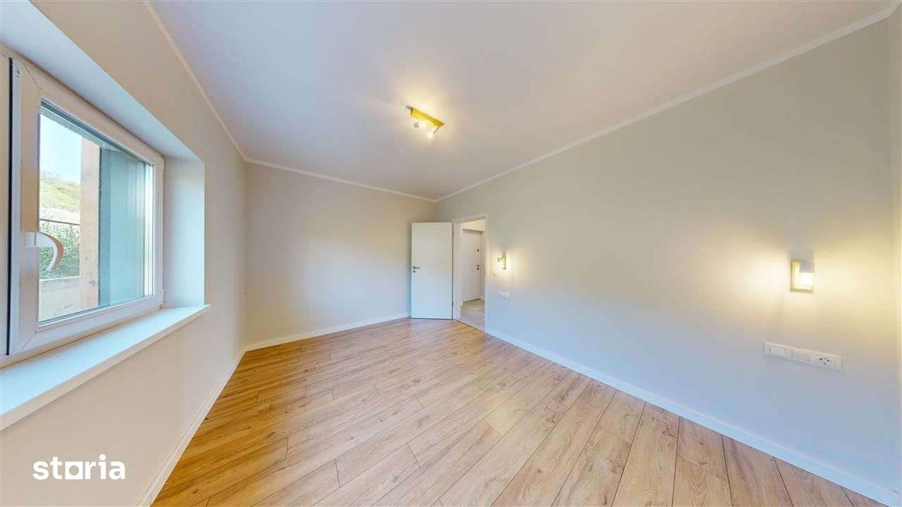 Ap nou, decomandat, 2 camere si balcon, la cheie, ansamblu premium — fotografia 1