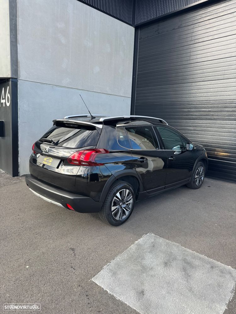 Peugeot 2008 1.2 PureTech Allure - 6