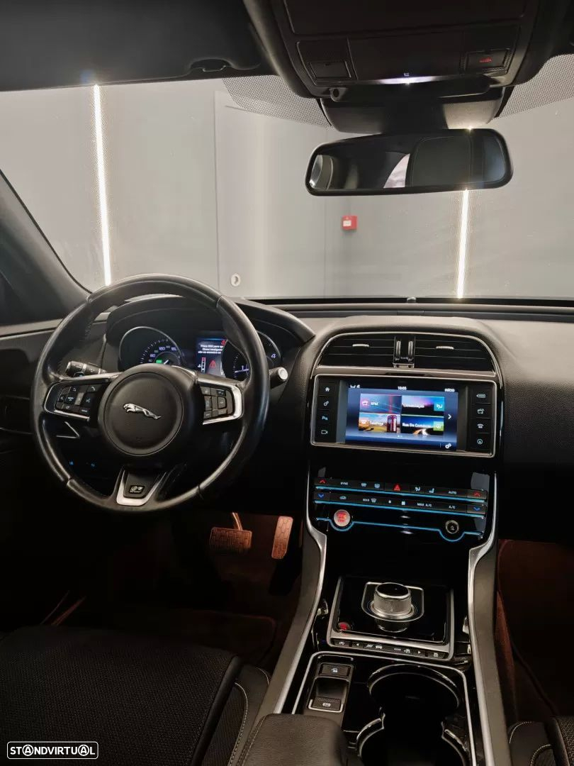 Jaguar XE 2.0 D R-Sport Aut. - 14
