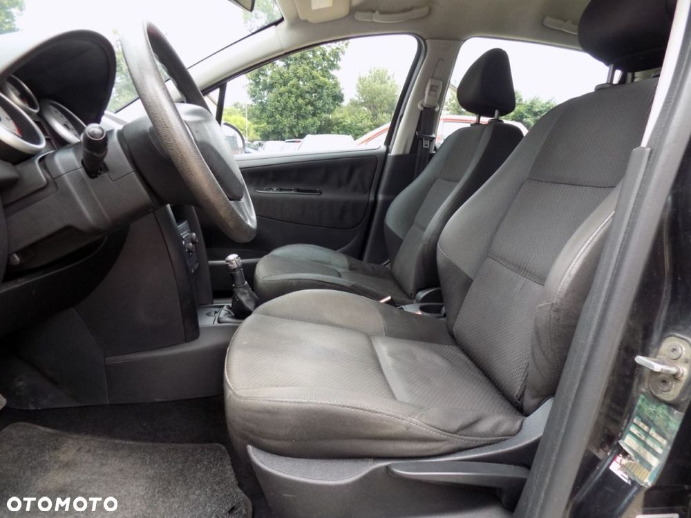Peugeot 207 - 7